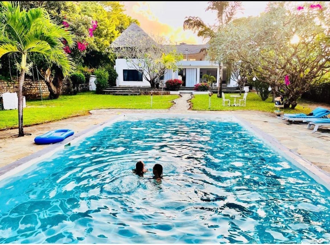 White Nyumba Malindi Apartment Екстериор снимка